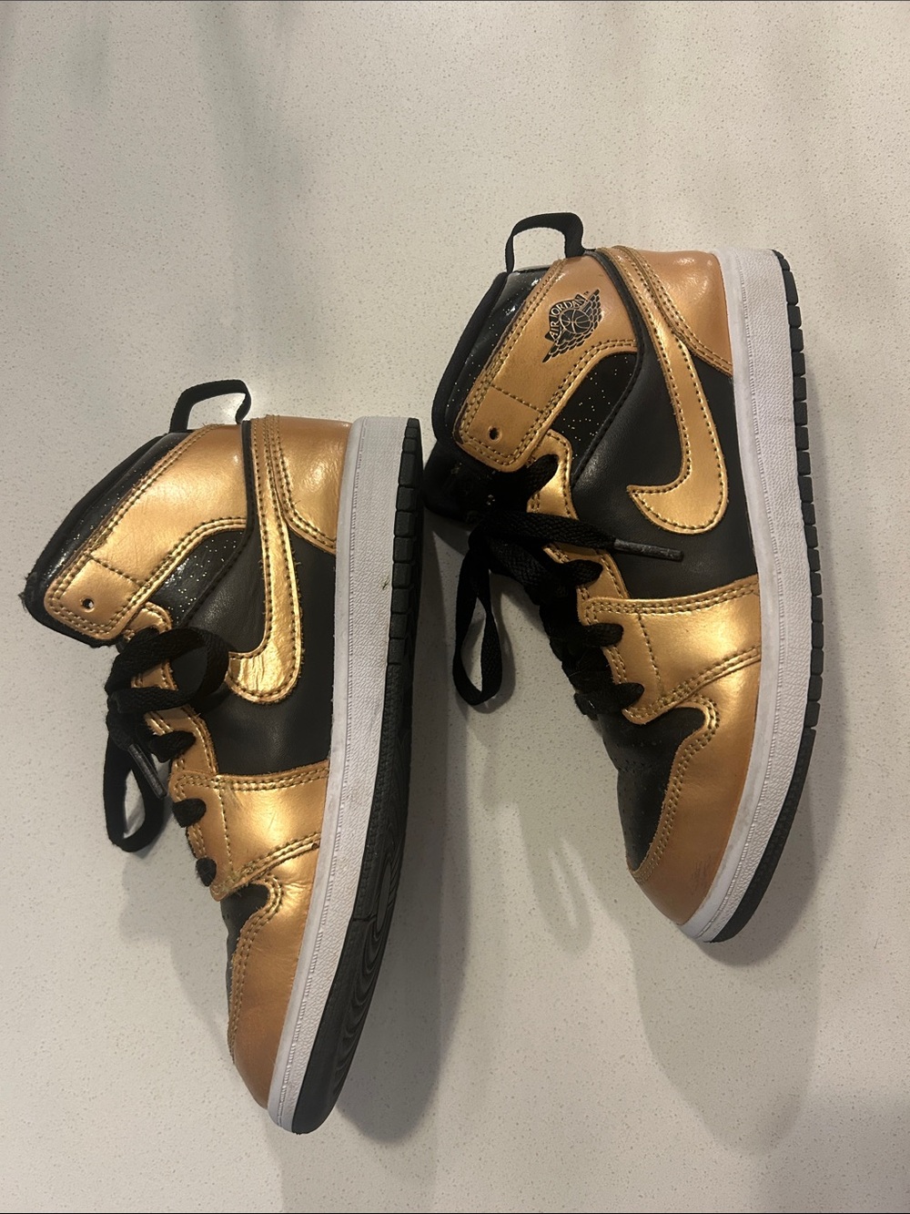 Nike Kids Gold & Black High-Top Sneakers - Picture 2 of 5